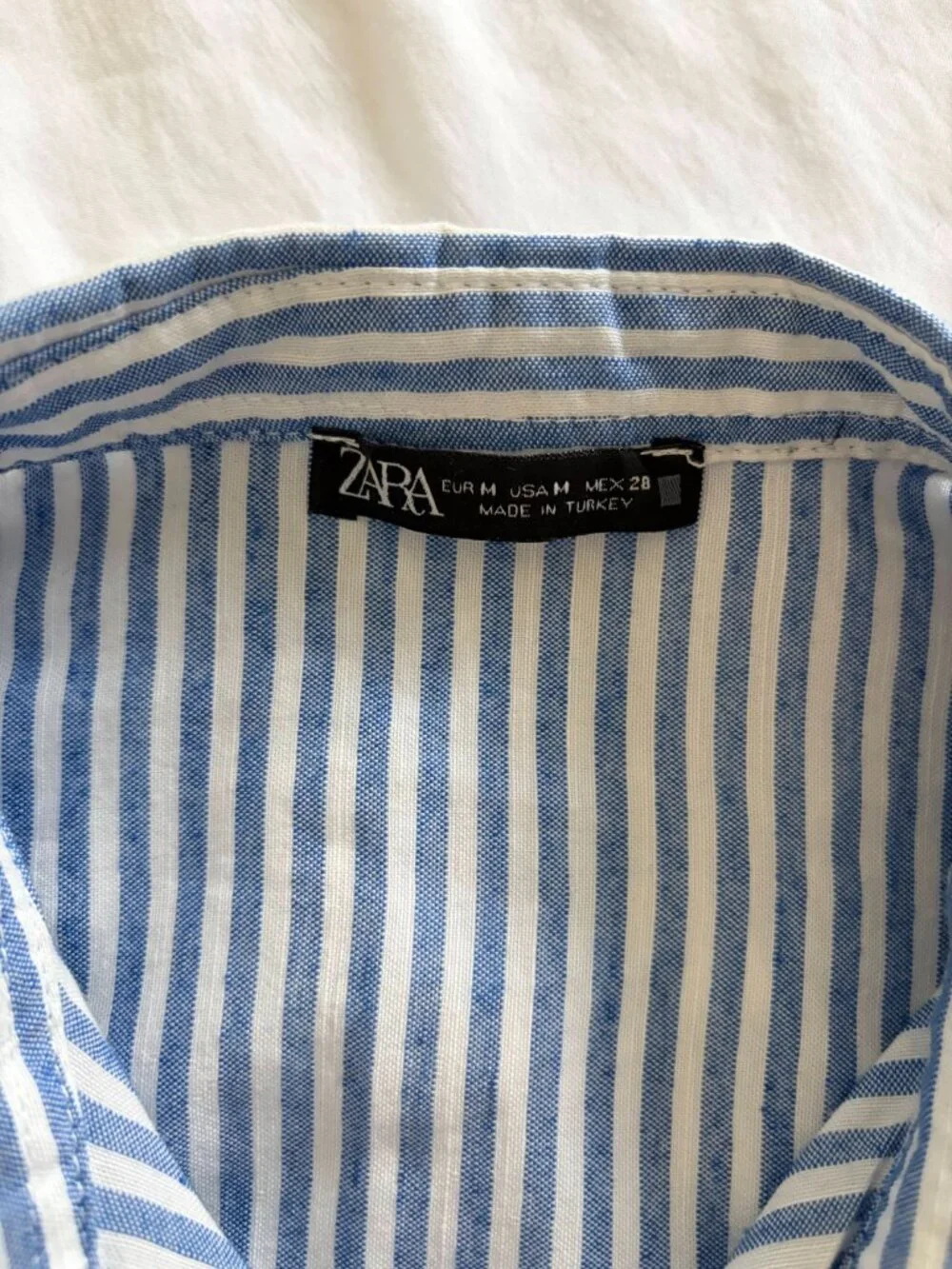 NWOT Zara Blue Striped Button Down Shirt Size Medium - Picture 3 of 3